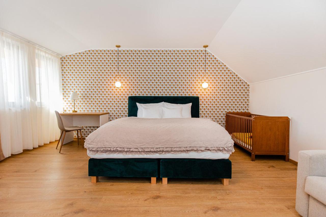 H11 Rooms Эстергом Экстерьер фото