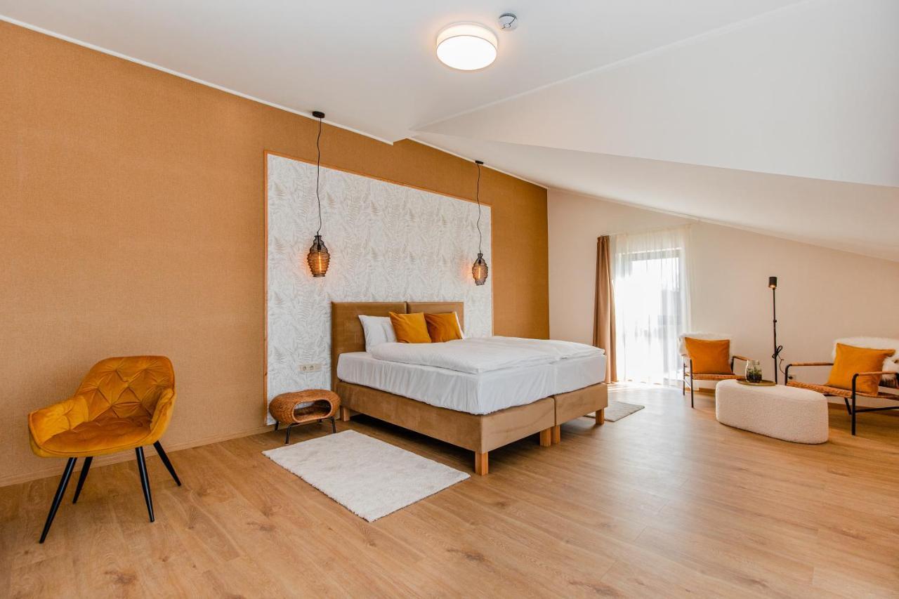 H11 Rooms Эстергом Экстерьер фото