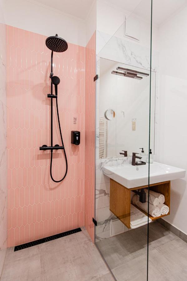 H11 Rooms Эстергом Экстерьер фото