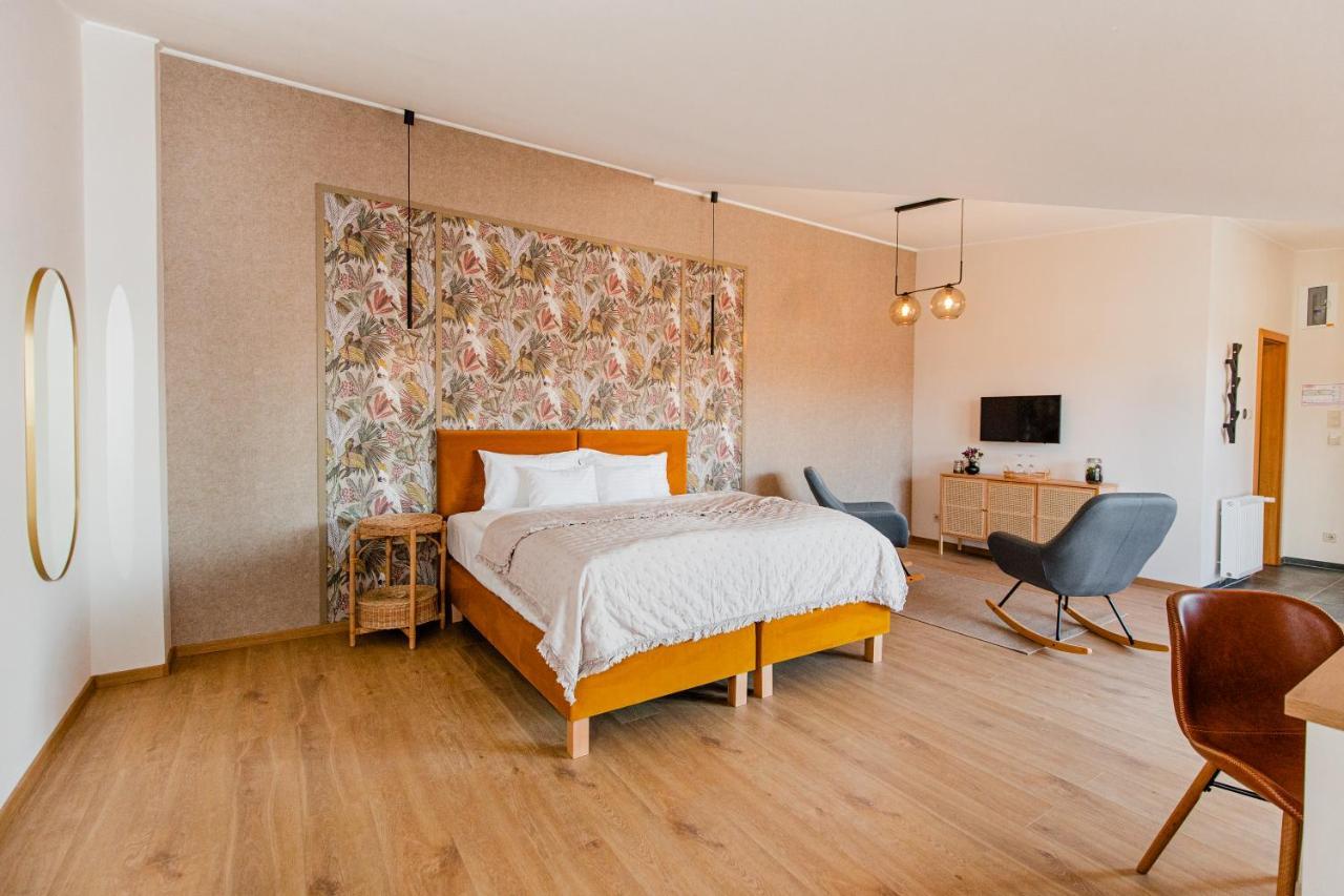 H11 Rooms Эстергом Экстерьер фото