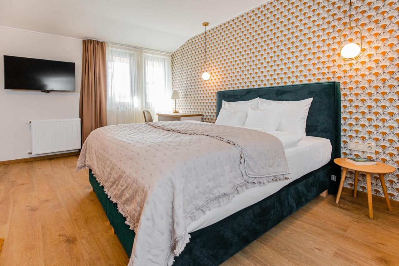 H11 Rooms Эстергом Экстерьер фото